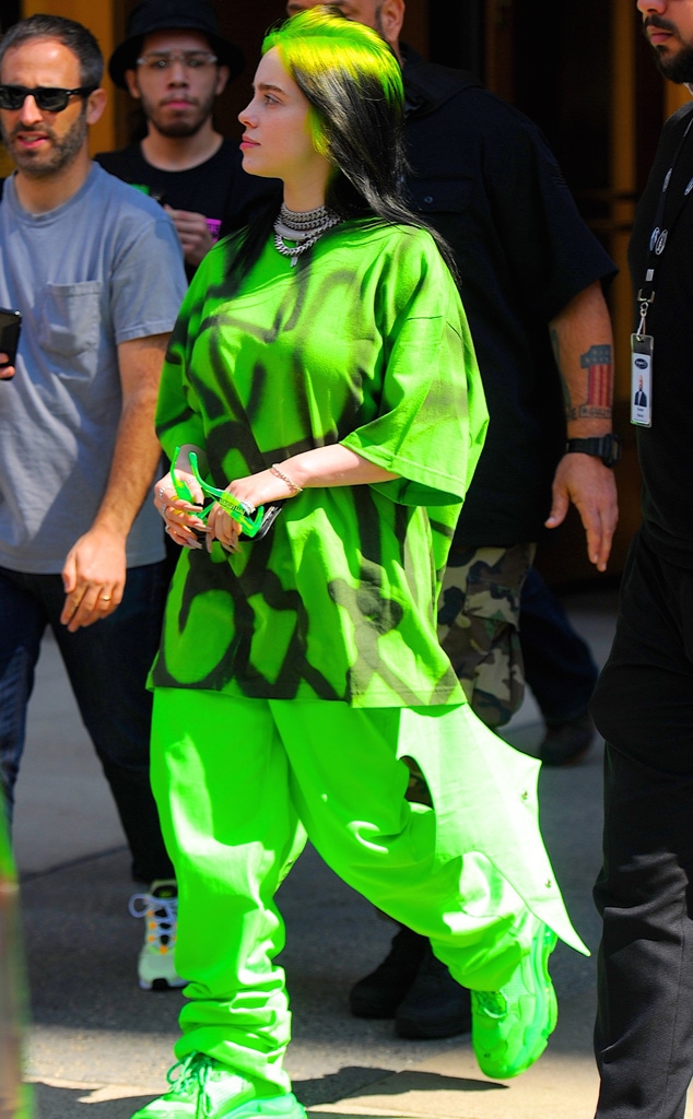 Billie Eilish Outfits - Billie Eilish S Style See The Singer S Best